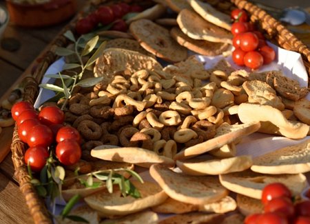 Puglia-rustic-local-bread-wedding
