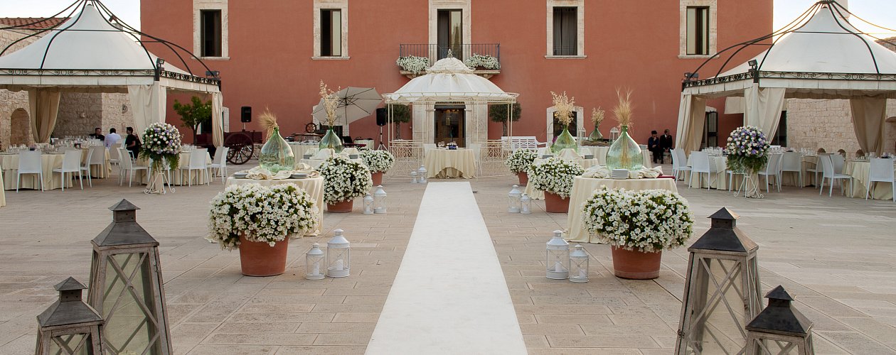 Puglia Apulia affordable wedding locations countryside and seaside