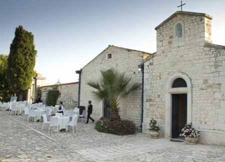 Countryside rustic and chic location for a wedding in Puglia